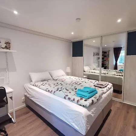 Holmenkollen Forest House Free Parking *