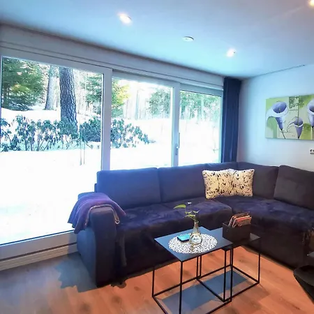 Holmenkollen Forest House Free Parking Apartmán *